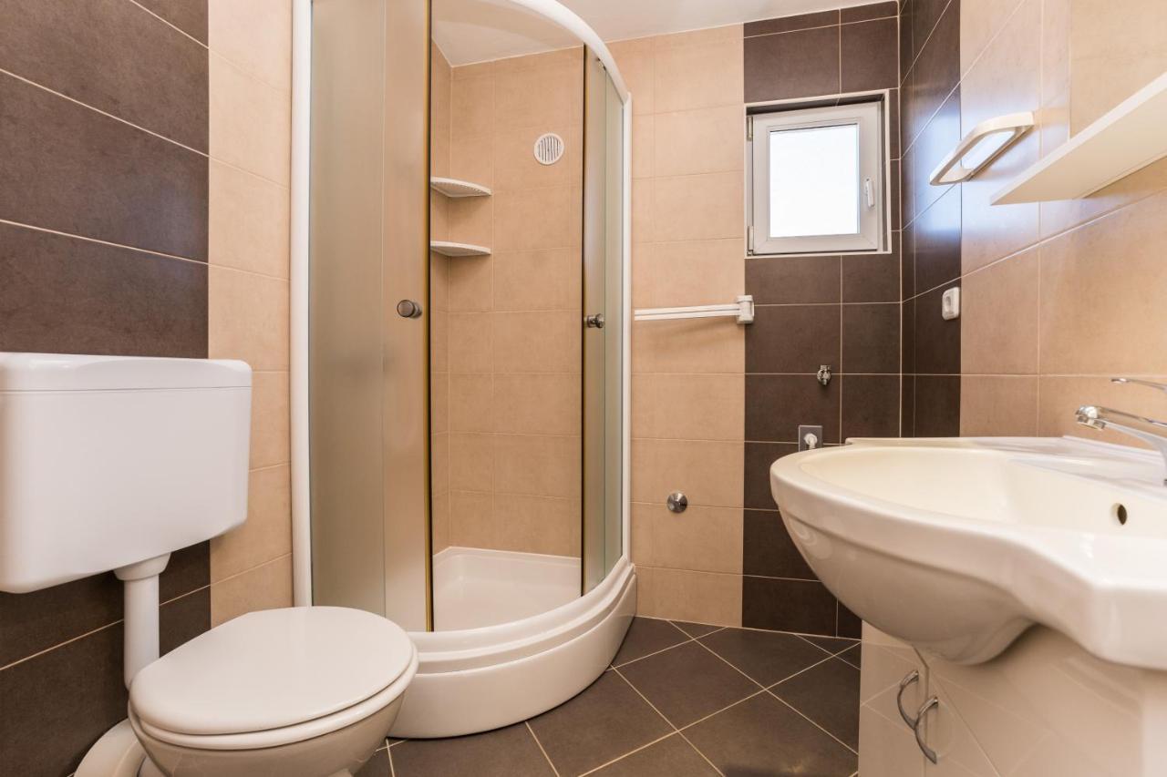Apartmani Zarko Vir Exterior foto