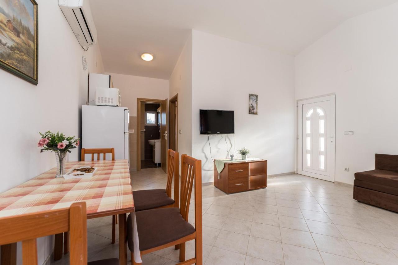 Apartmani Zarko Vir Exterior foto